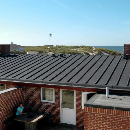 Two-Bedroom Holiday Home In Henne 7 Henne Strand Oda fotoğraf
